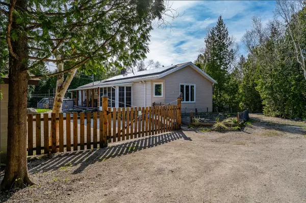 53 Little Pine DR, Northern Bruce Peninsula, ON N0H 1Z0
