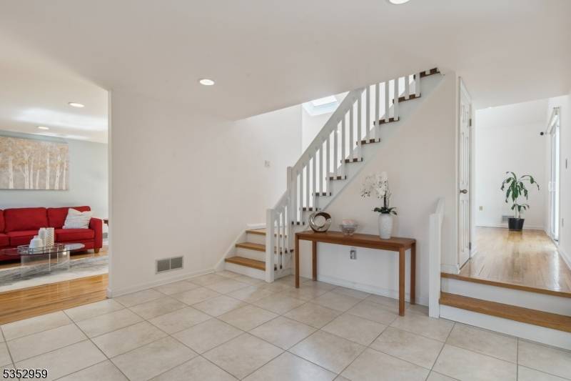 Branchburg Twp., NJ 08876,34 Shadyside Ct