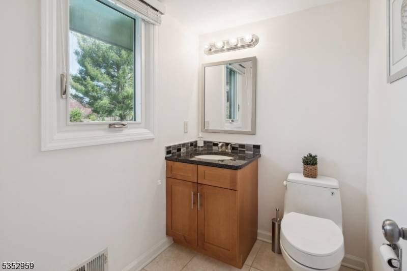 Branchburg Twp., NJ 08876,34 Shadyside Ct