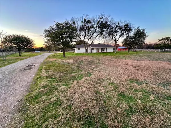 Lucas, TX 75002,2159 Country Club