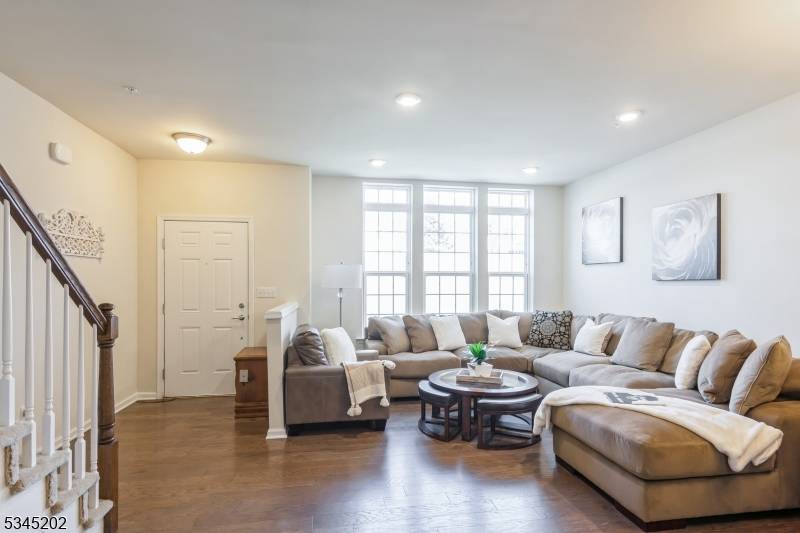 Highland Park Boro, NJ 08904,1516 Hudson Cir