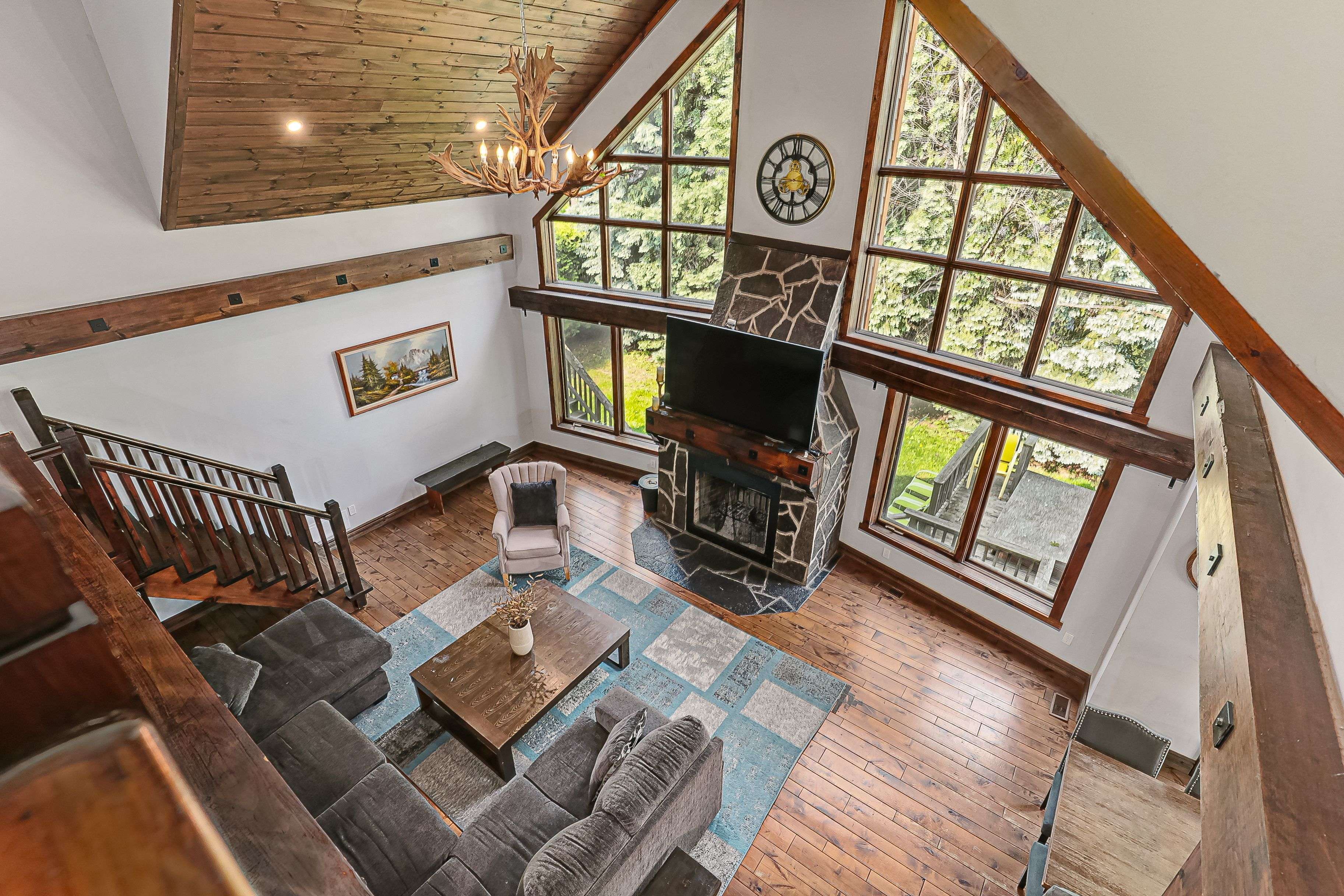 Blue Mountains, ON L9Y 0L3,191 Brooker BLVD