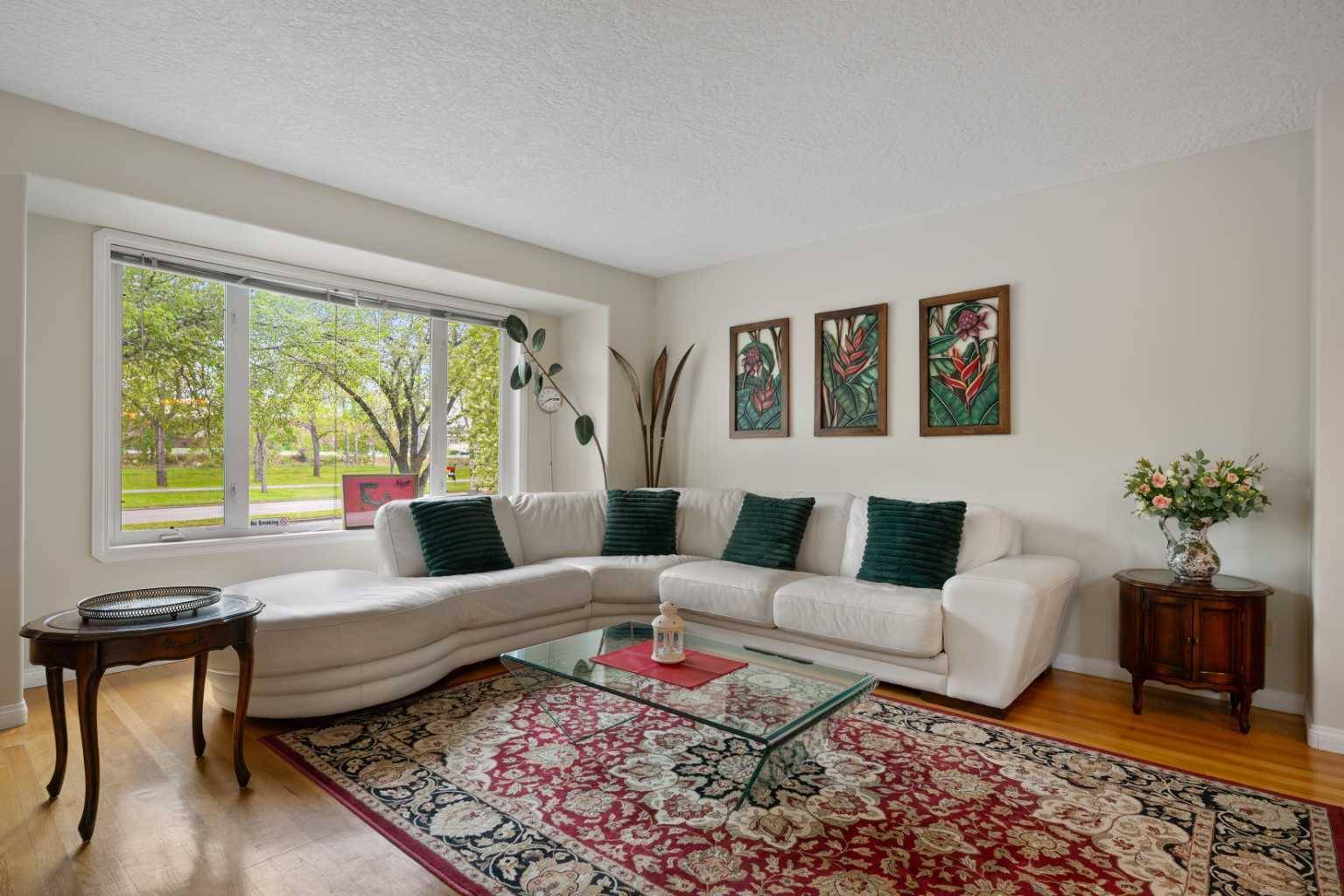 Calgary, AB T2N 3G6,1650 Westmount BLVD NW