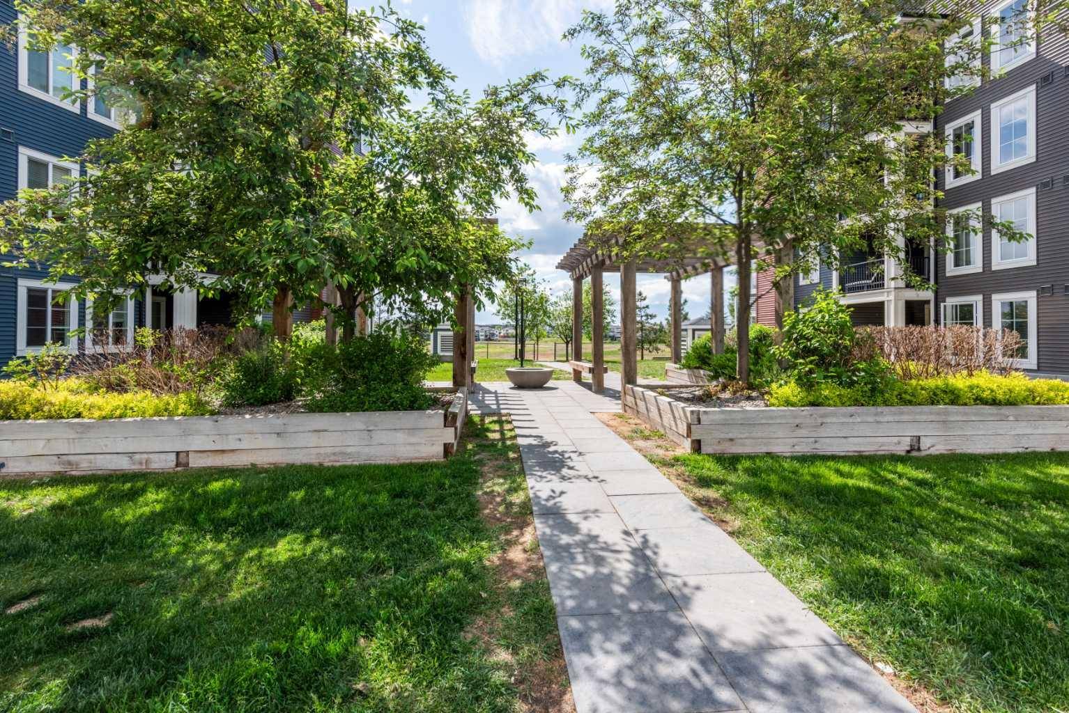 Calgary, AB T2Z 5C9,99 Copperstone PARK SE #3202