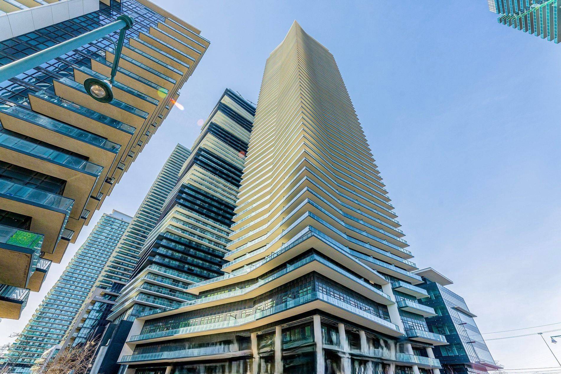 Toronto W06, ON M8V 0G9,38 Annie Craig DR #4410