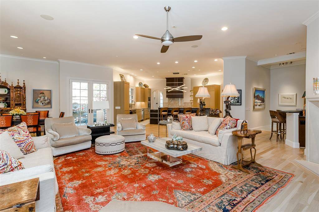 Dallas, TX 75230,6406 Glendora Avenue