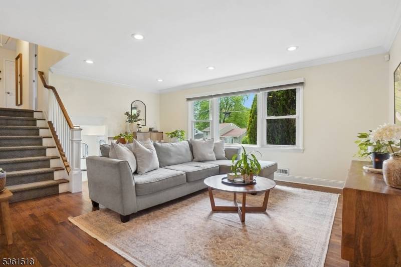 Bloomfield Twp., NJ 07003,59 Eaton Pl