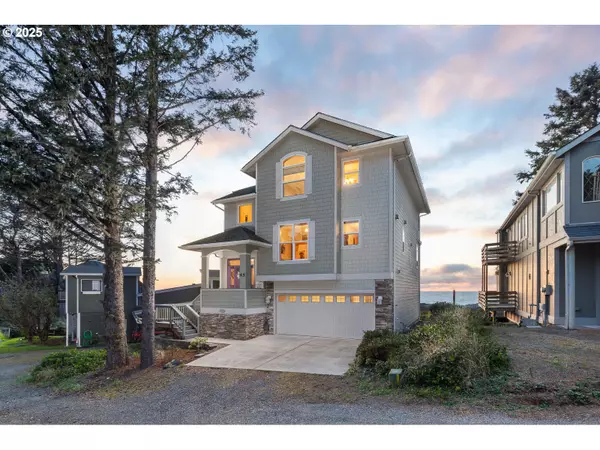 45 NW HARNEY ST, Depoe Bay, OR 97341