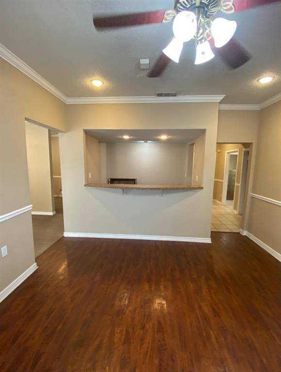 Pantego, TX 76013,3220 W Park Row Drive