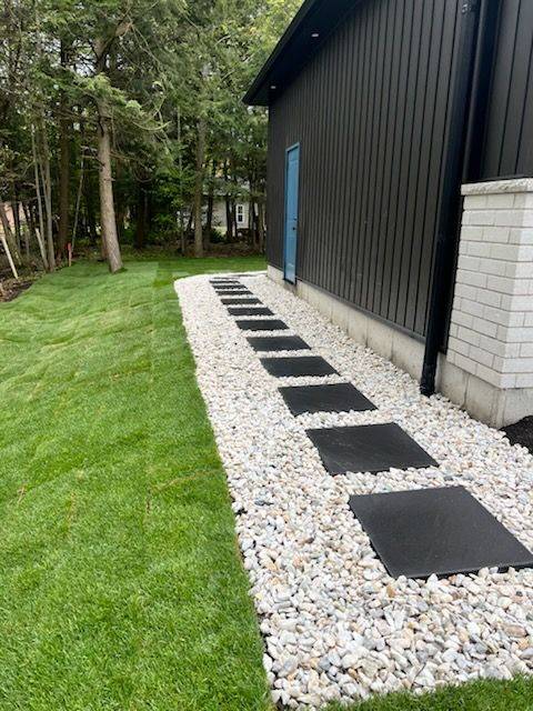 Tiny, ON L9M 0C6,48 Iroquois CRES