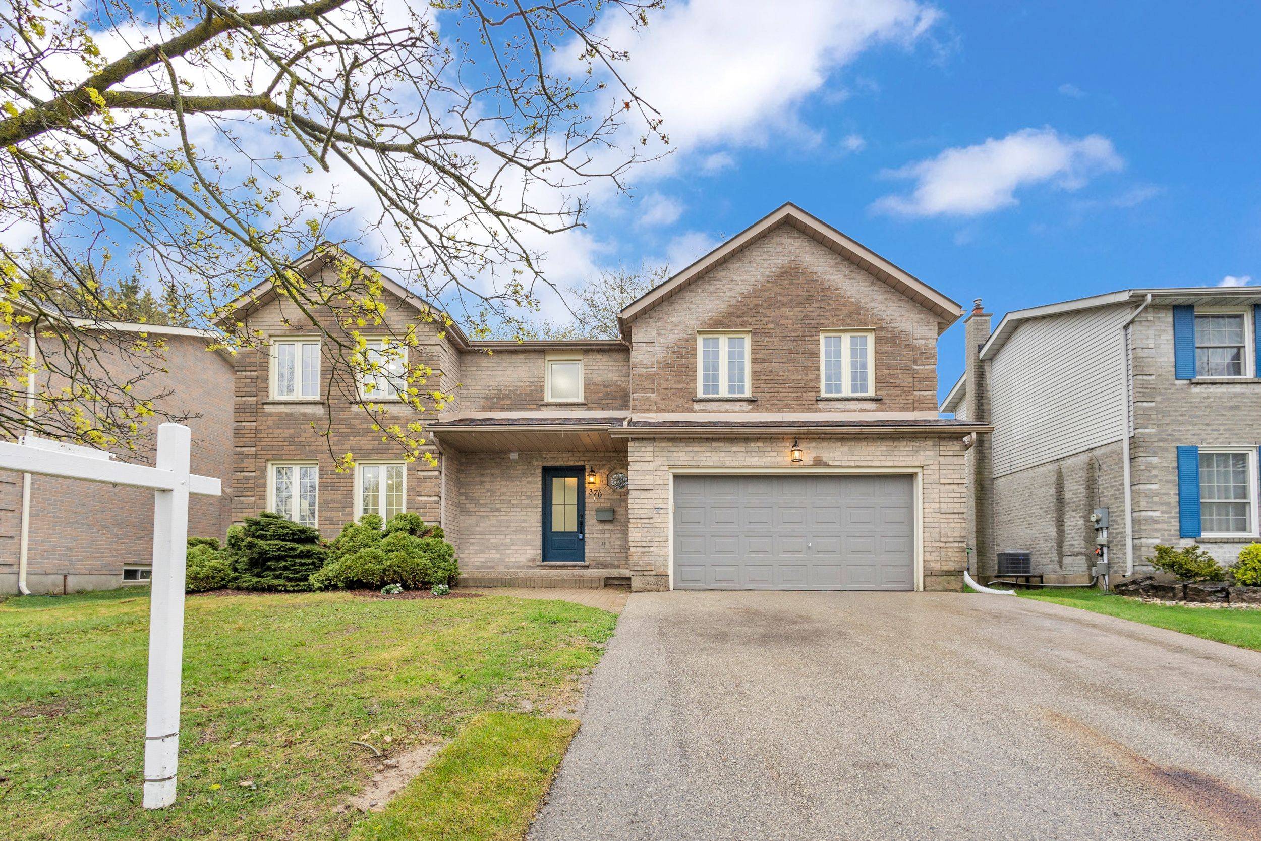 Guelph, ON N1G 3N8,370 Ironwood RD