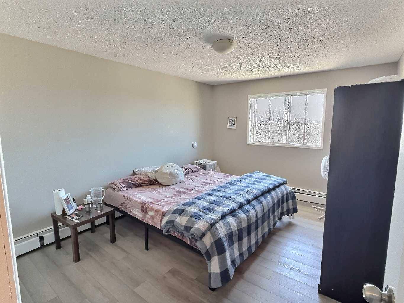 Edmonton, AB T6J 5N6,105 1945 ST NW #408