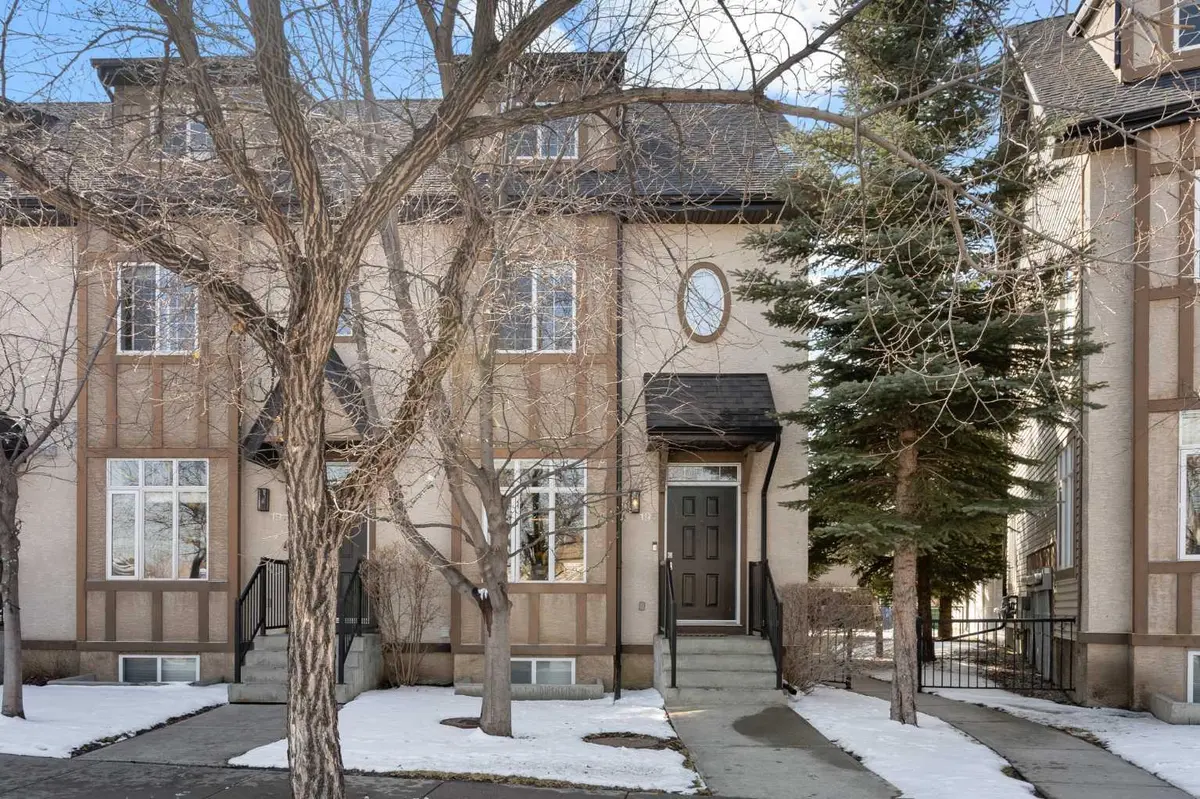 Calgary, AB T2Z 4P8,195 Mckenzie Towne DR SE