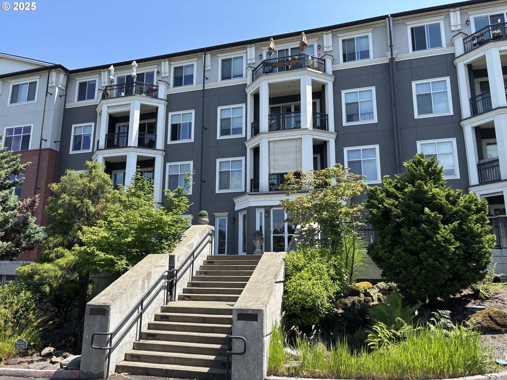 196 SE SPOKANE ST #106, Portland, OR 97202