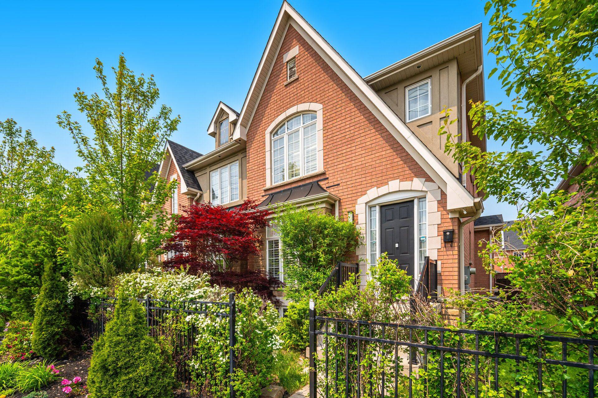Mississauga, ON L5M 7W9,3401 Eglinton AVE W