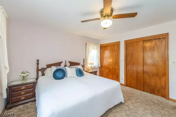 Clifton City, NJ 07013,11 Duane Rd