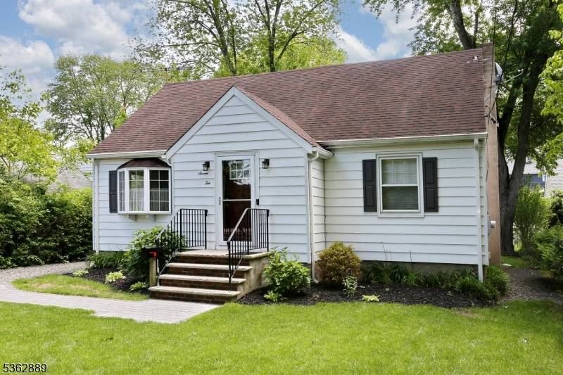 Paramus Boro, NJ 07652,710 Paramus Rd