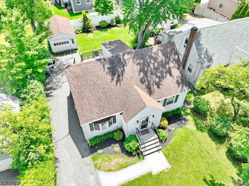 Paramus Boro, NJ 07652,710 Paramus Rd