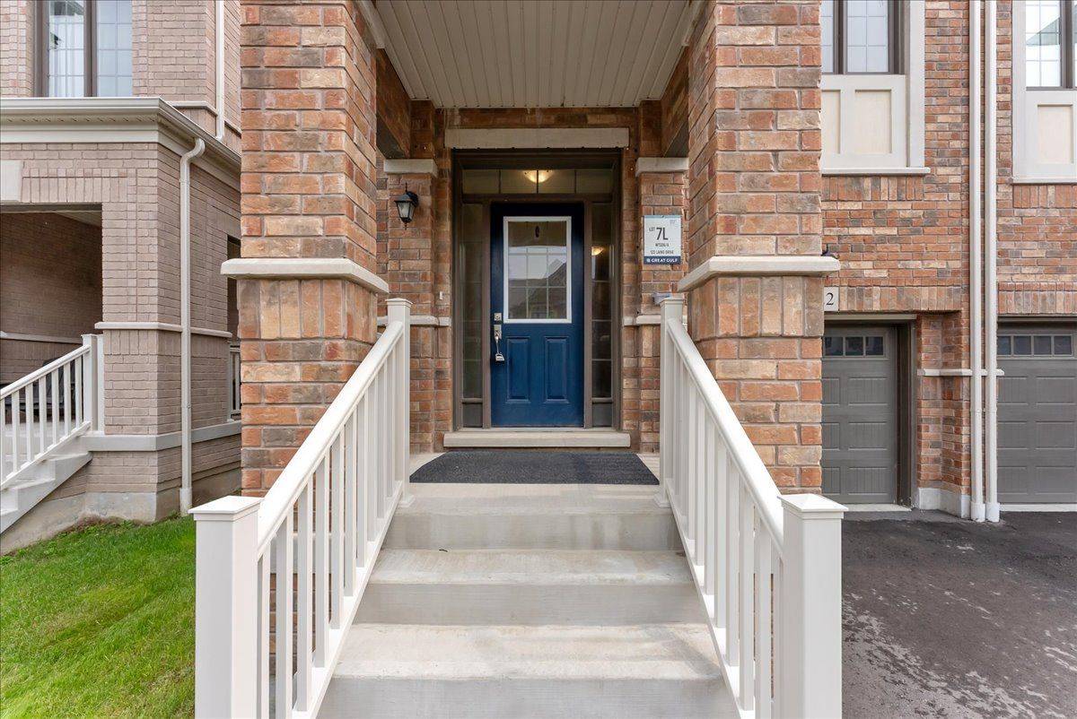 Whitby, ON L1P 0N5,122 Laing DR