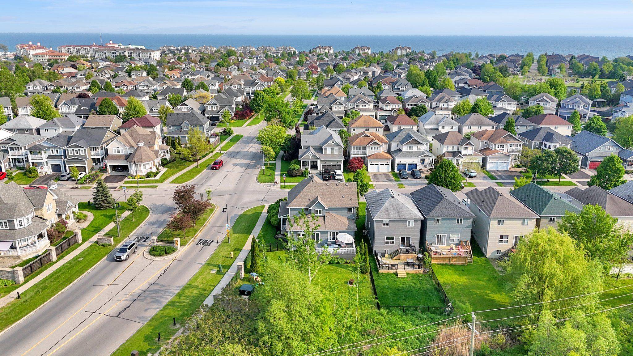 Clarington, ON L1B 1R2,2 Milligan ST