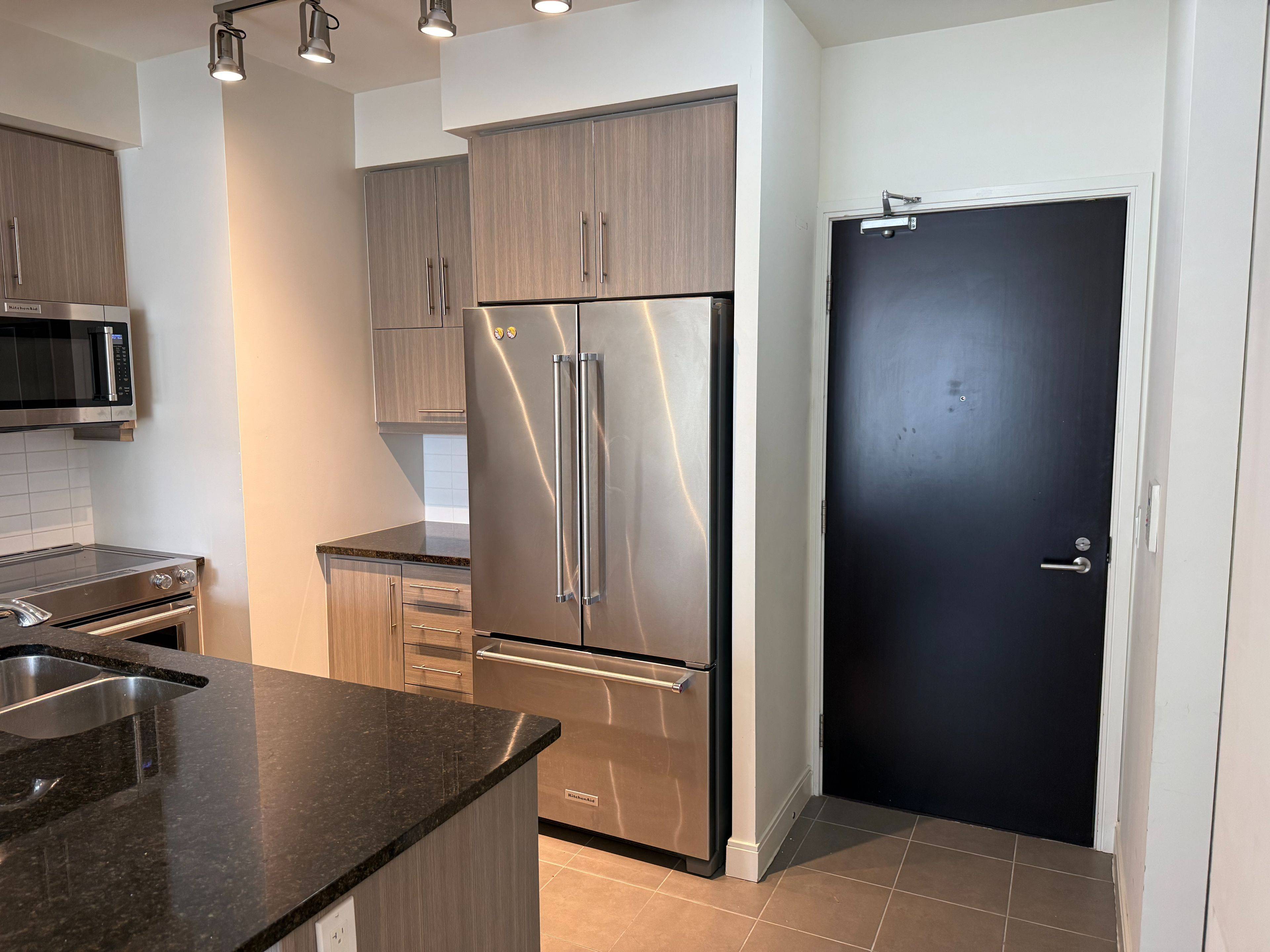Toronto C09, ON M4W 3Z4,825 Church ST #1508