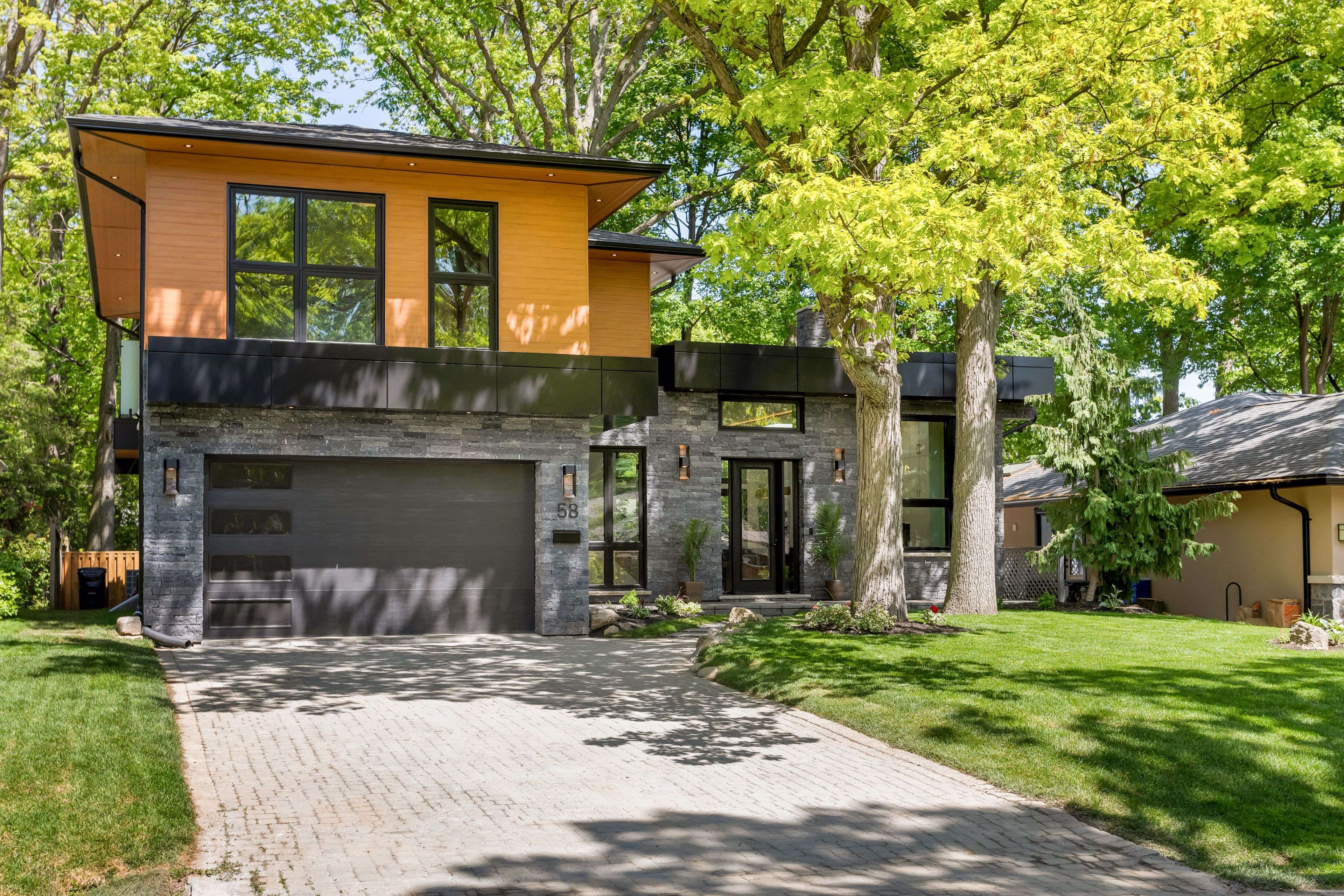58 Farningham CRES, Toronto W08, ON M9B 3B6
