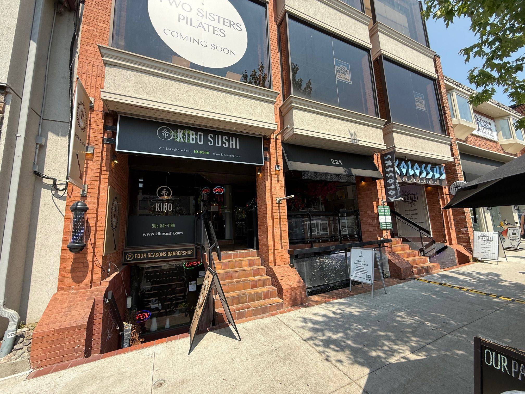 221 Lakeshore RD #1, Oakville, ON L6J 1H7