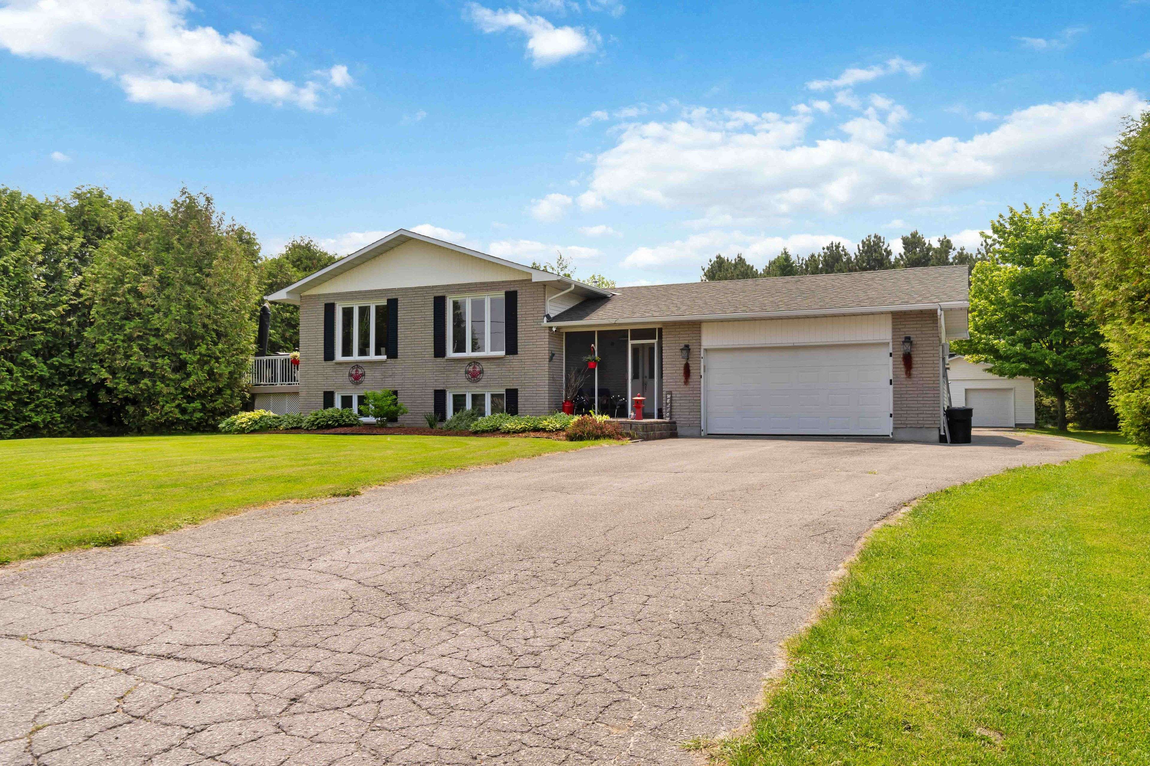 4022 Indian Creek RD, Clarence-rockland, ON K0A 2A0