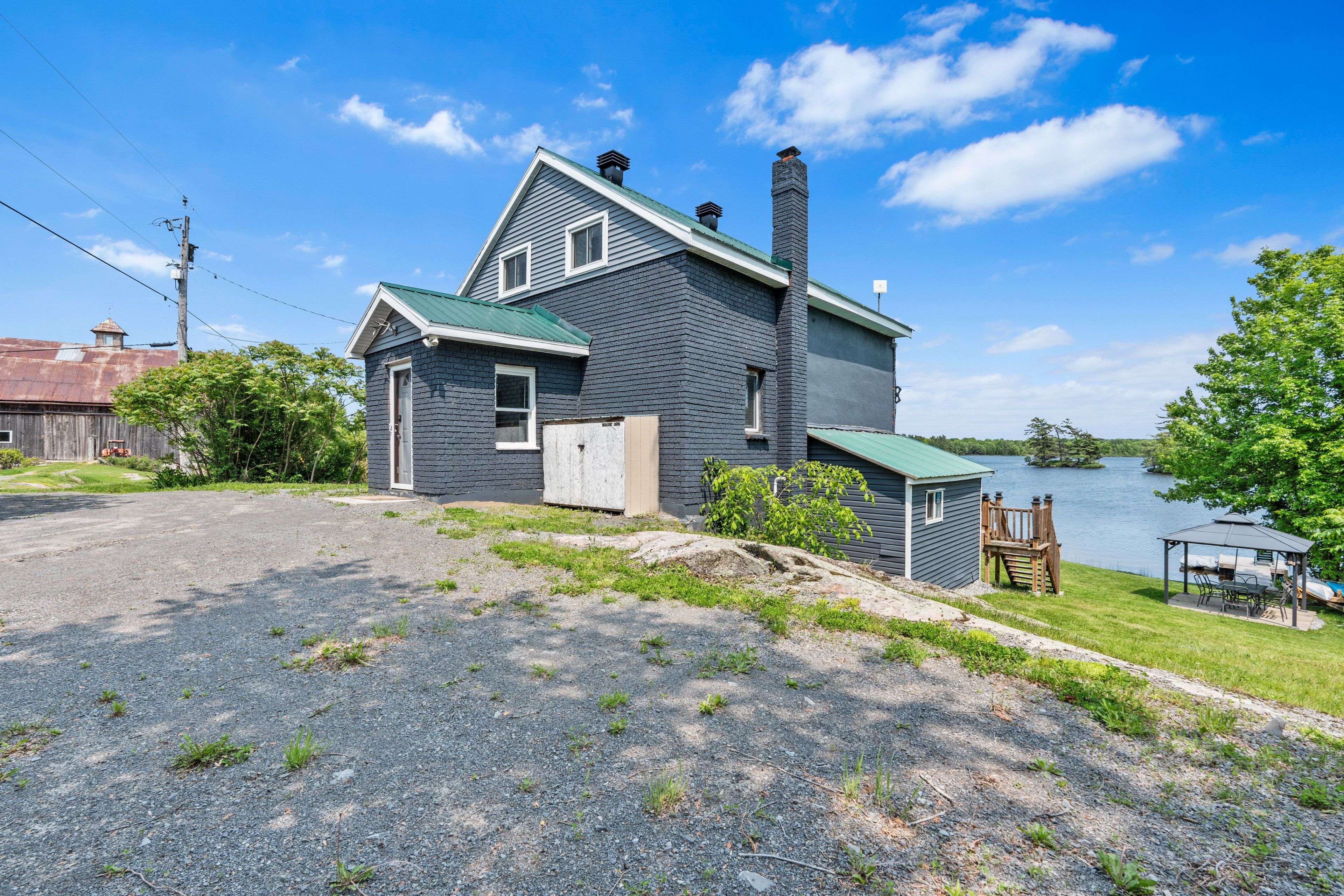 Frontenac, ON K0H 1T0,1217 GILES LN