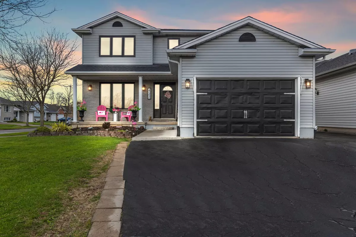 Welland, ON L3C 7H1,427 Trillium AVE