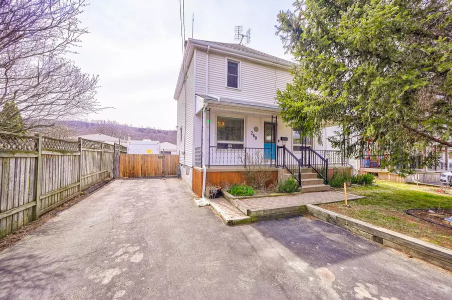 260 King ST E, Hamilton, ON L8G 1M1