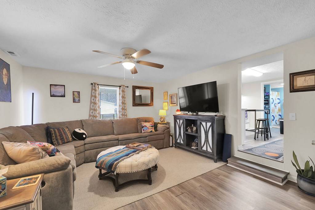 Damascus, VA 24236,222 Douglas Dr