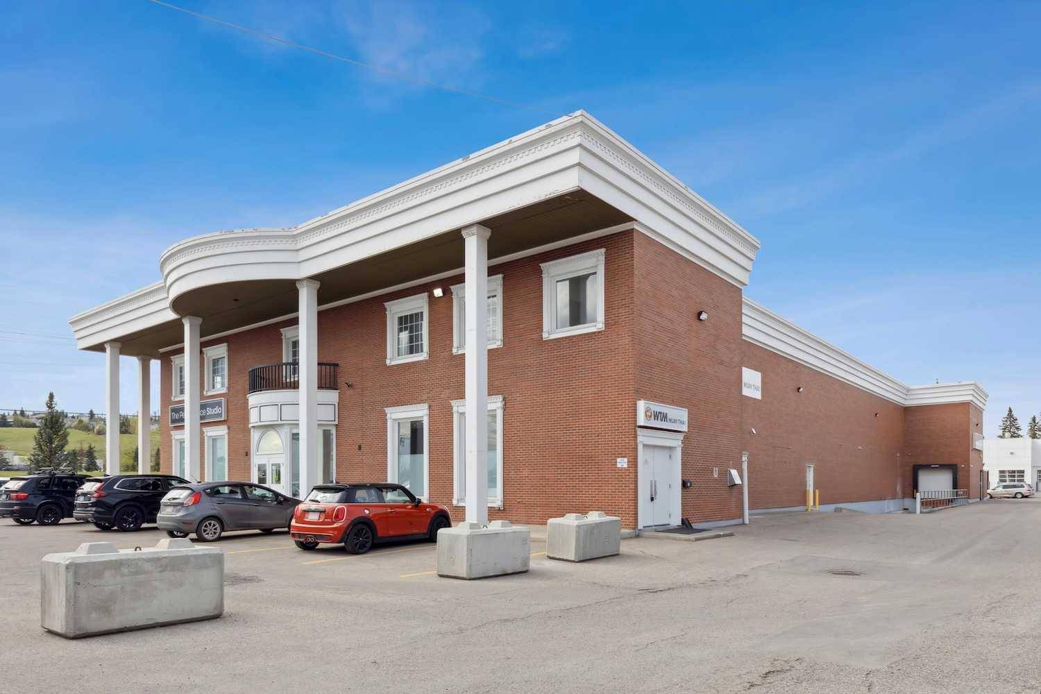 Calgary, AB T3E6W4,67 Glenbrook PL SW