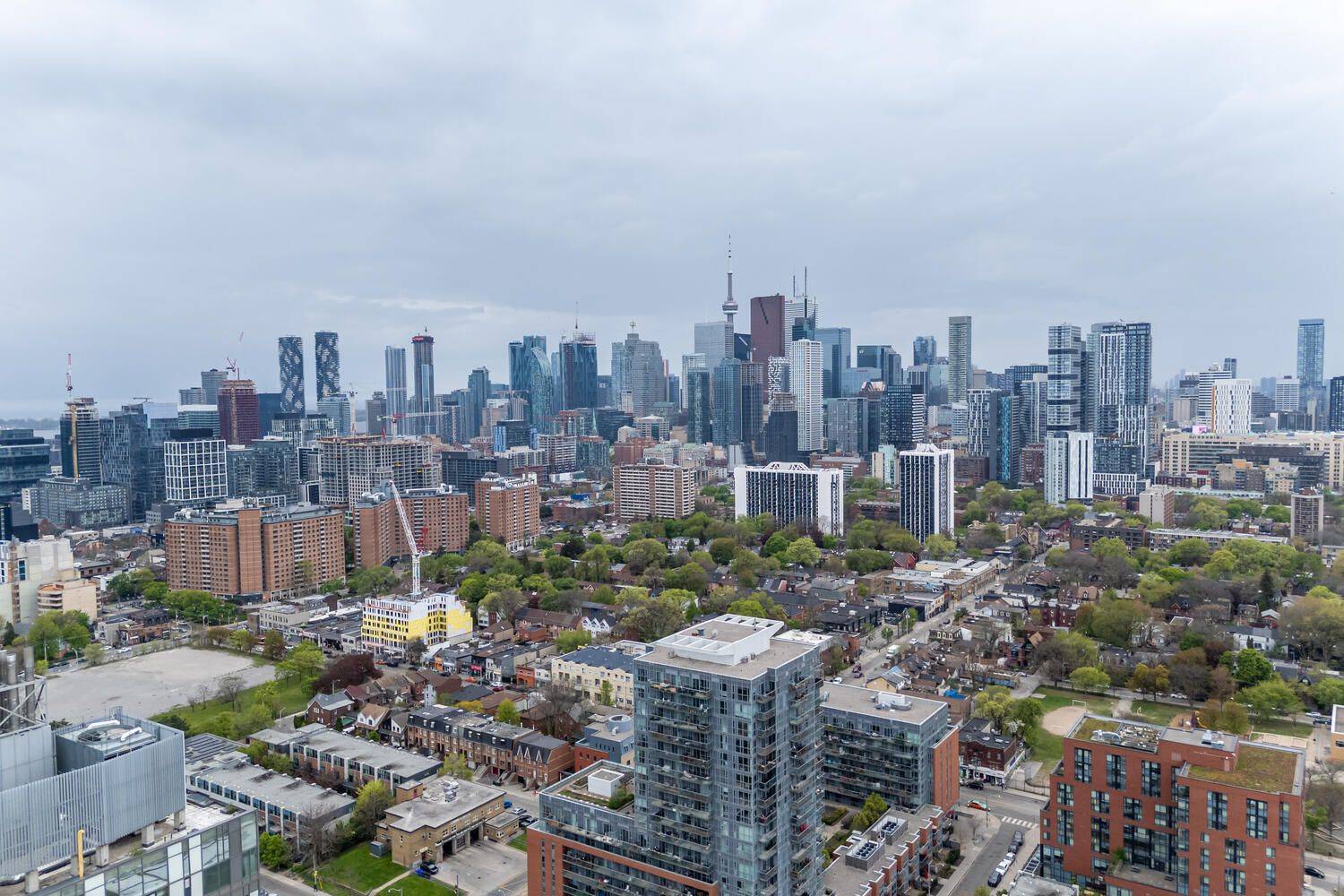 Toronto C08, ON M5A 0M8,20 Tubman AVE #706