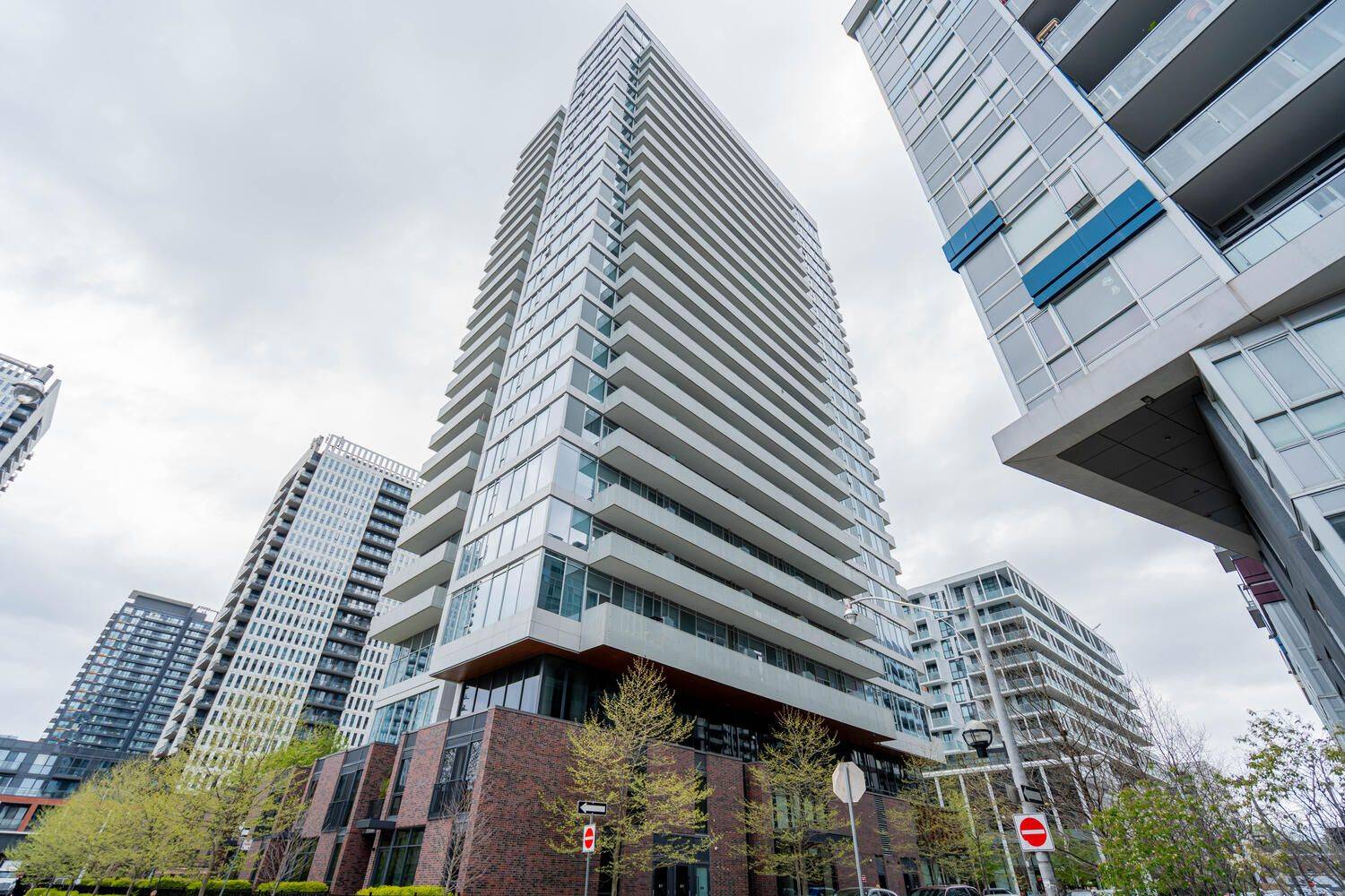 Toronto C08, ON M5A 0M8,20 Tubman AVE #706
