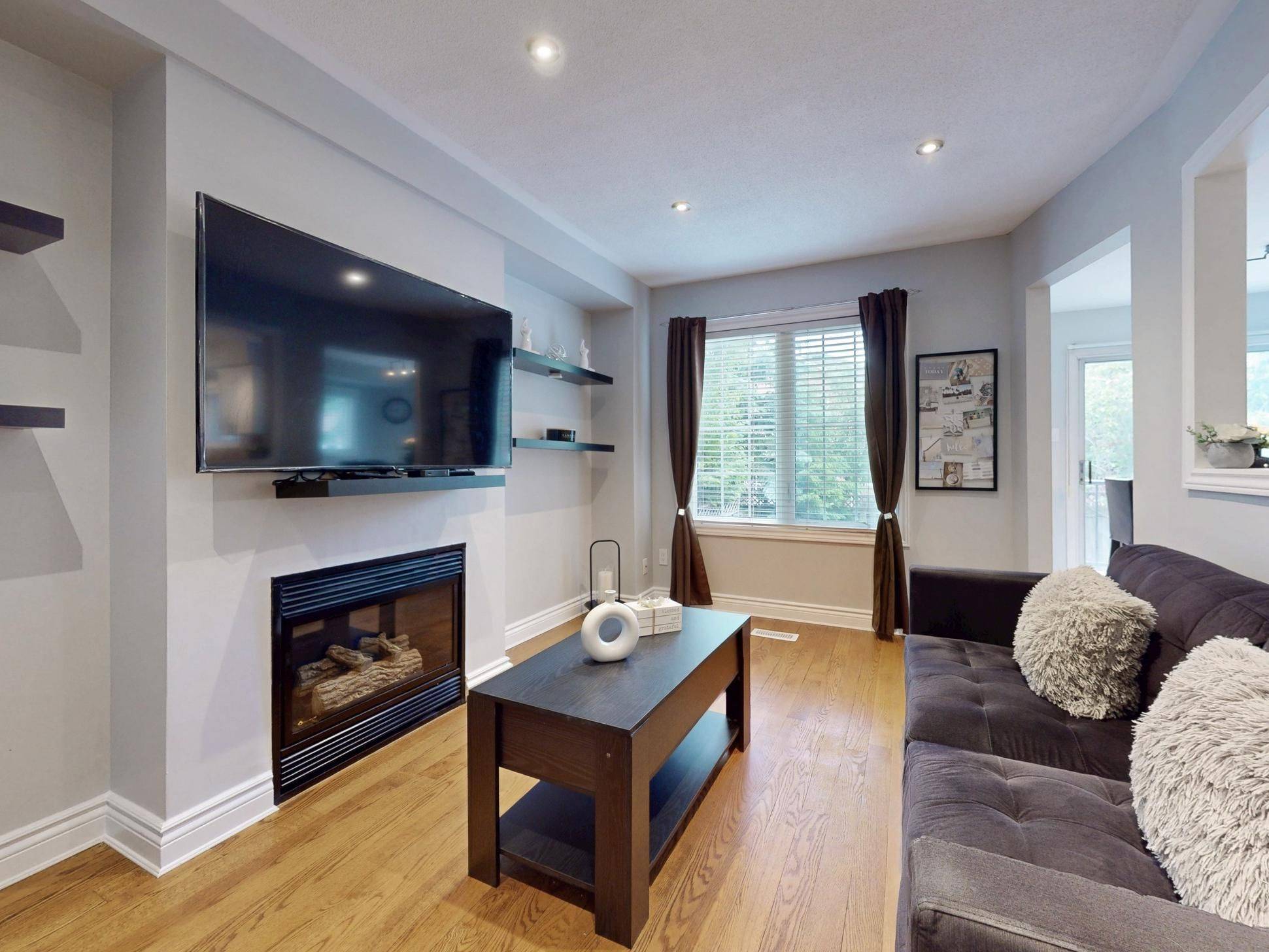 Mississauga, ON L5V 1V3,5380 Floral Hill CRES