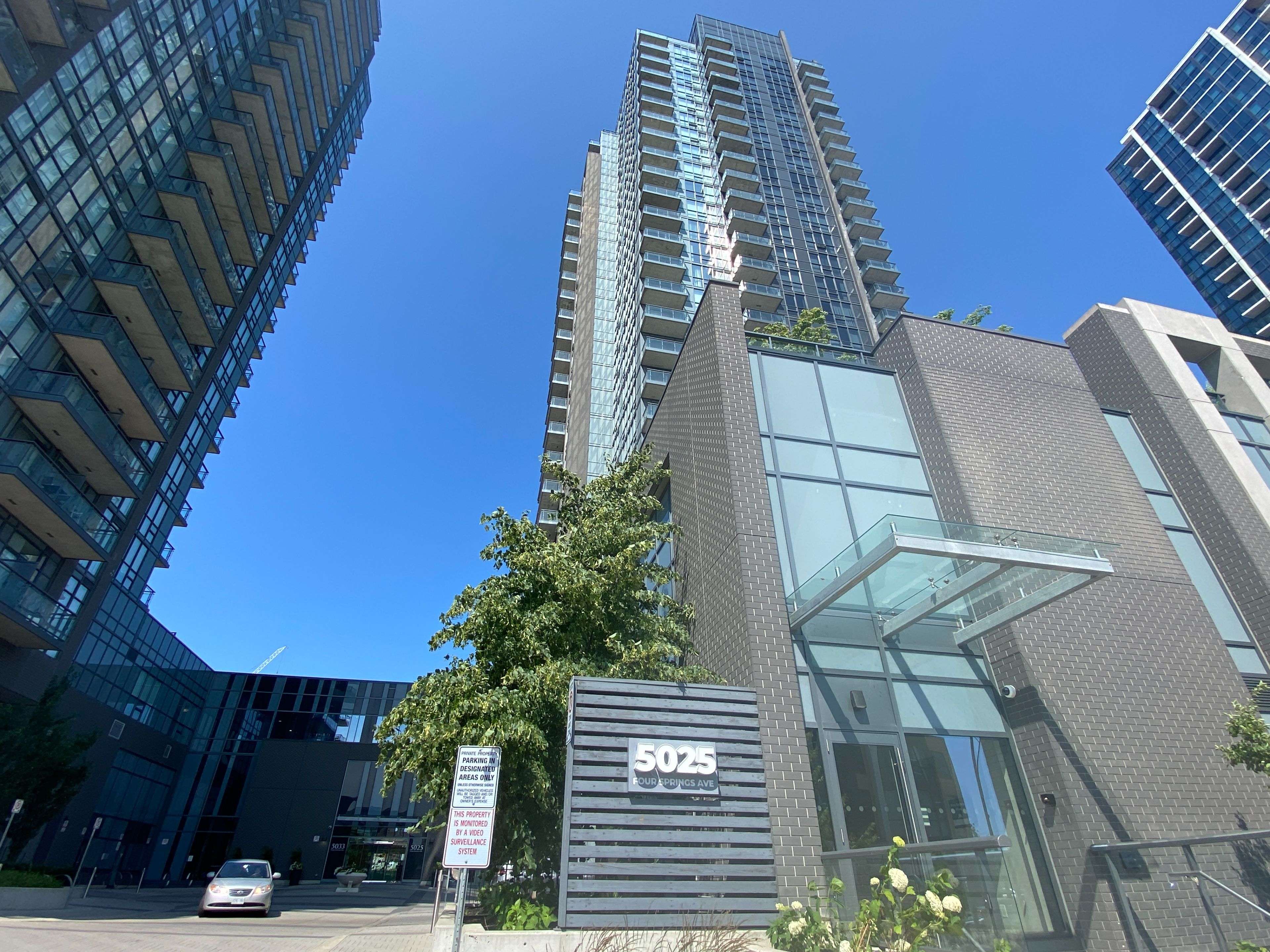 Mississauga, ON L5R 0G5,5025 Four Springs AVE #708