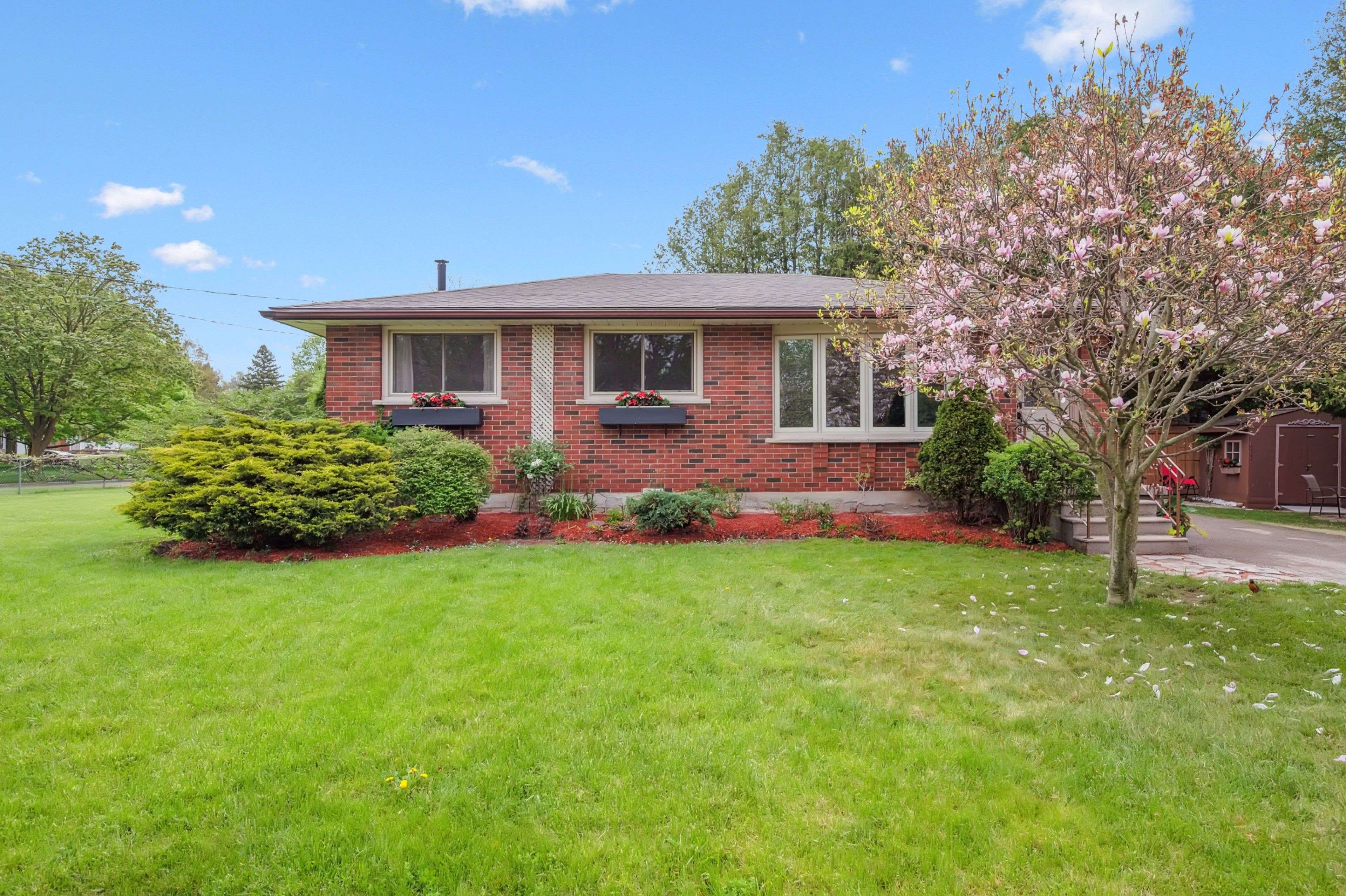 Guelph, ON N1E 1A3,7 Golfview RD