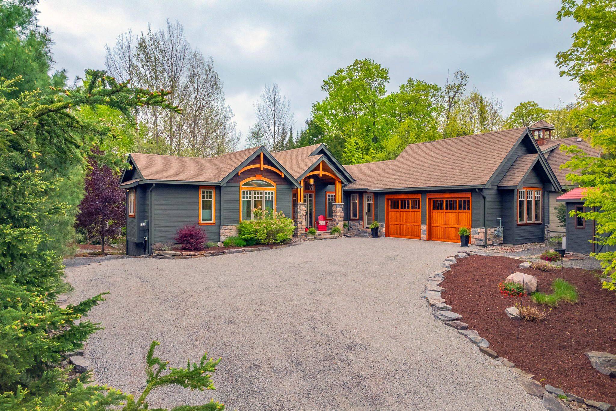 Huntsville, ON P1H 1B1,63 Clubhouse DR