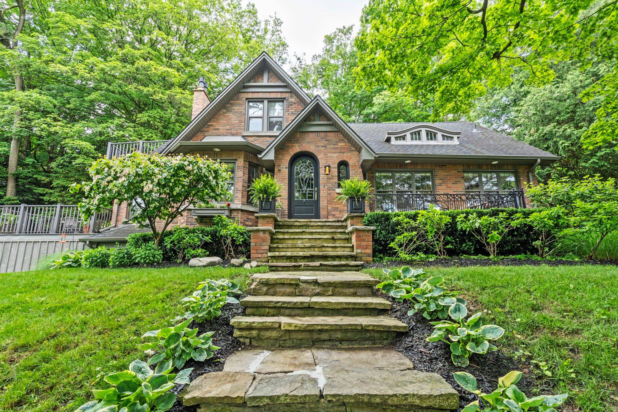 451 Westmount DR, London South, ON N6K 1X4