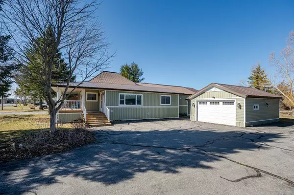 Quinte West, ON K0K 1C0,262 South Trent ST
