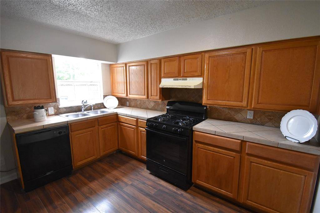 Garland, TX 75041,523 E Ridgewood Drive