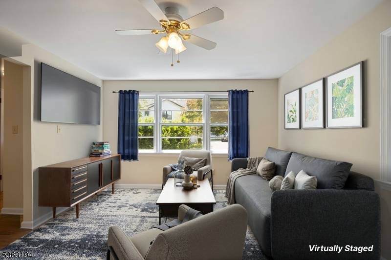 Denville Twp., NJ 07834,10 Lakeview Trl