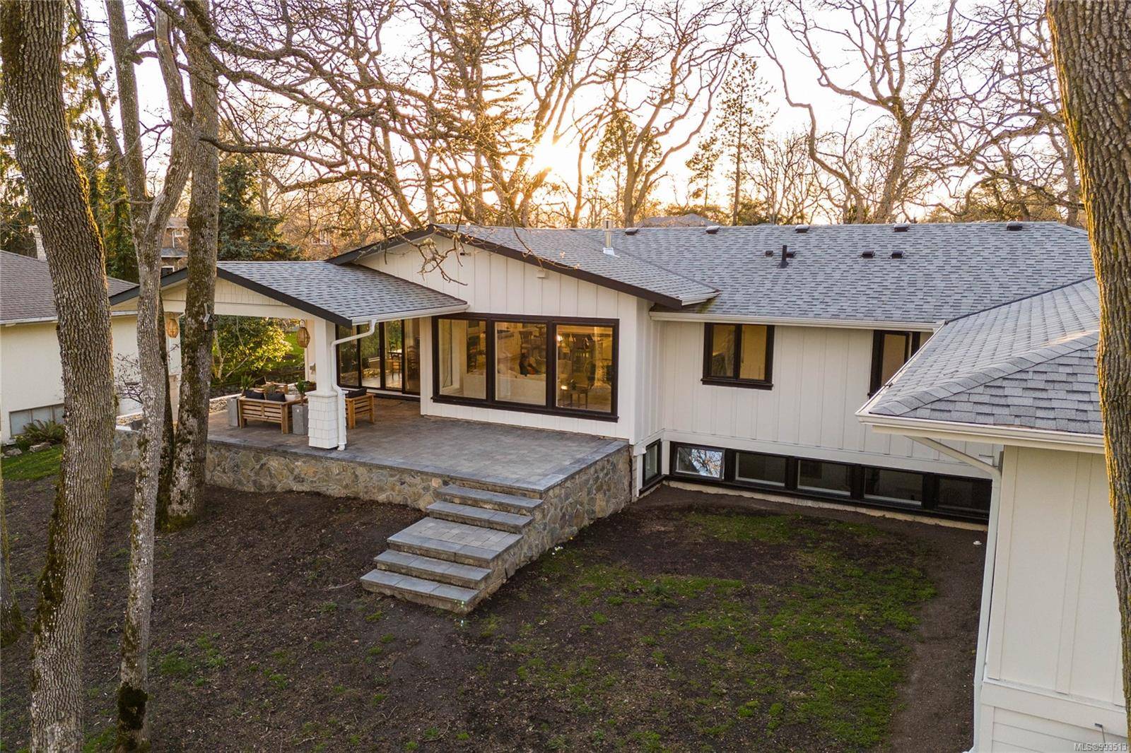 Oak Bay, BC V8P 5B8,3181 Woodburn Ave