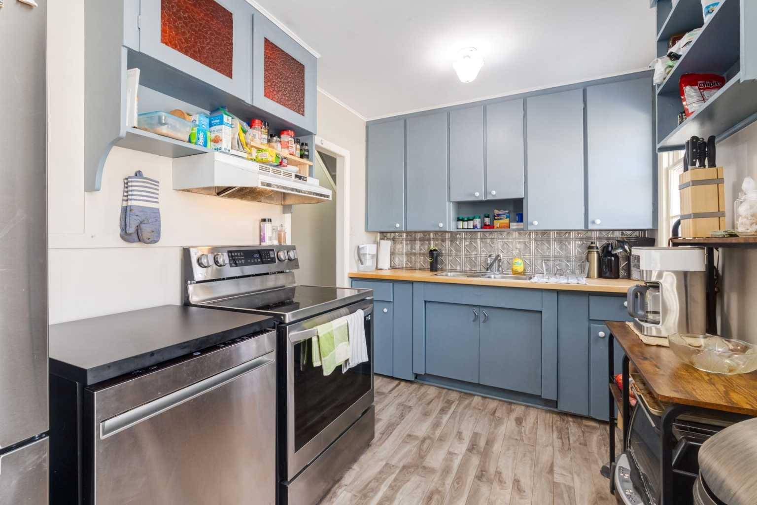 Calgary, AB T2N 2J6,721 19 ST Northwest