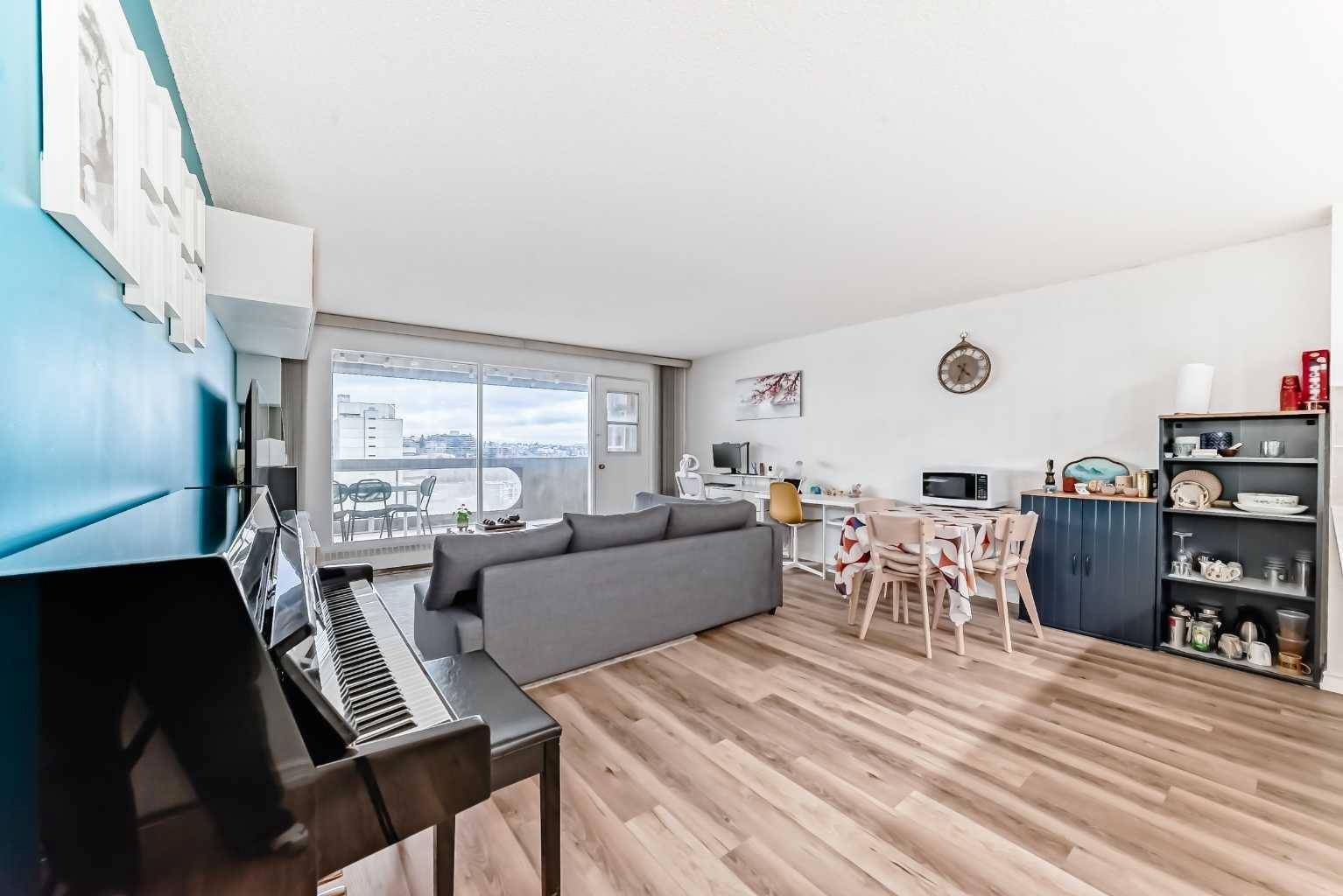 Calgary, AB T2G 4Z9,221 6 AVE SE #1512