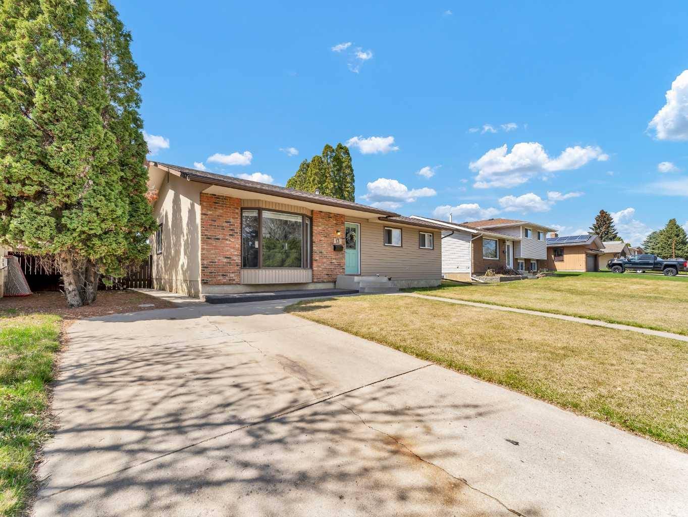 Medicine Hat, AB T1B1K6,13 Cunliffe CRES SE