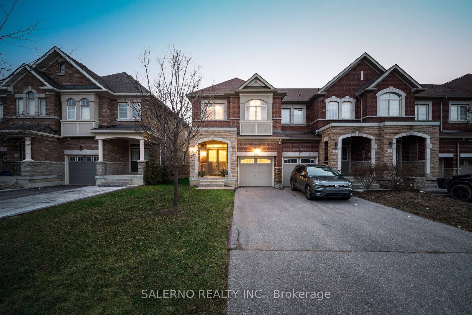 10 Isherwood CRES, Vaughan, ON L4L 1A6