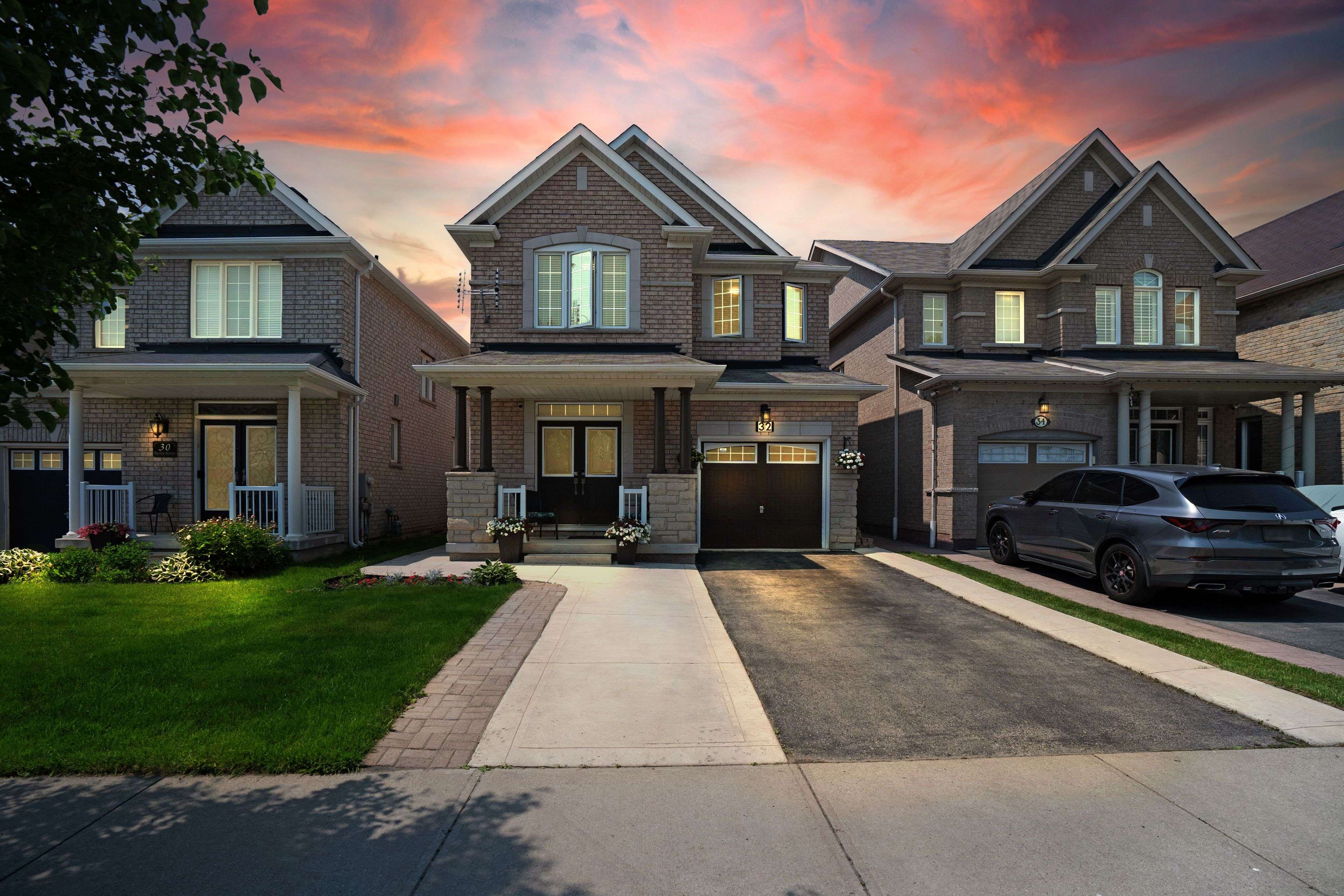 32 Matthew Harrison ST, Brampton, ON L6P 3H1