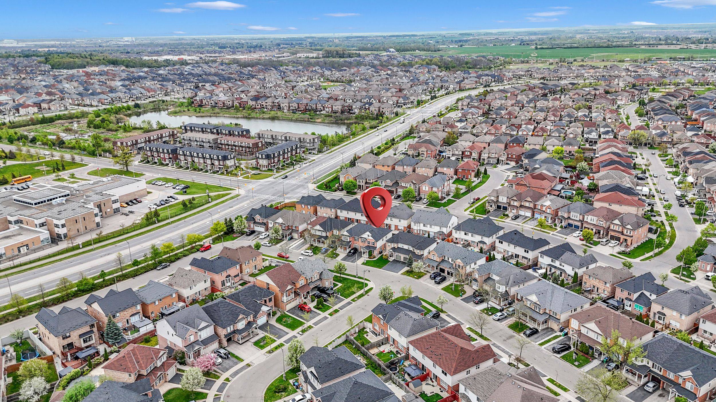 Brampton, ON L6X 0L7,34 Tawnie CRES